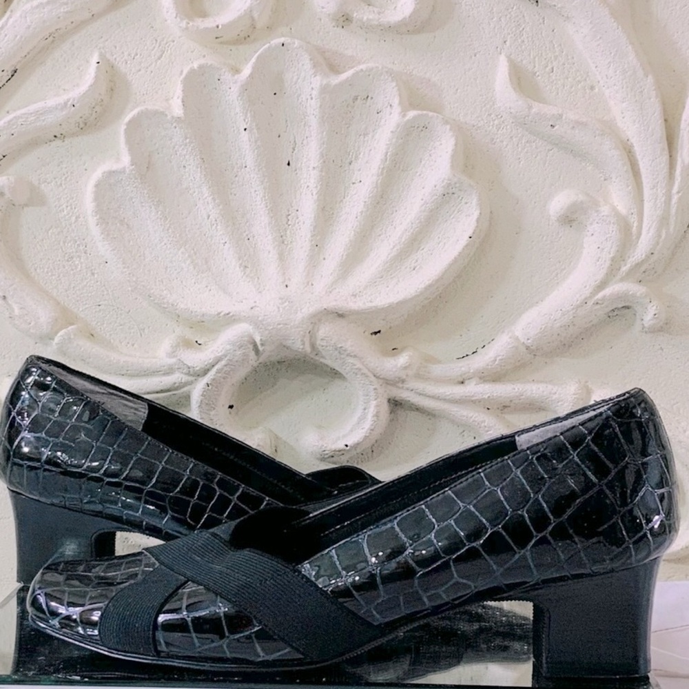 Ros Hommerson Croc Embossed Heels - Picture 3 of 12